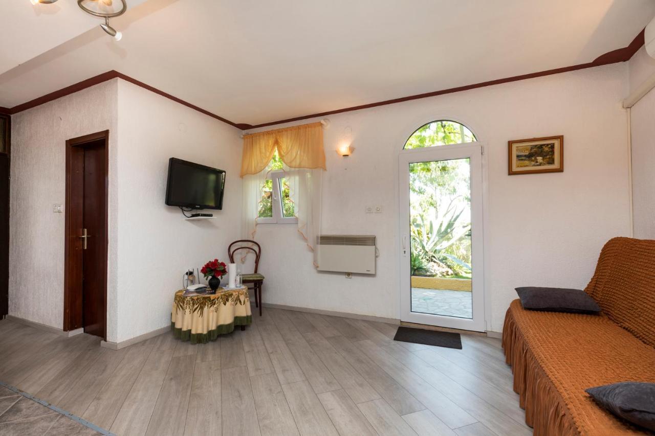 Apartman Maya Mali Lošinj Exteriér fotografie